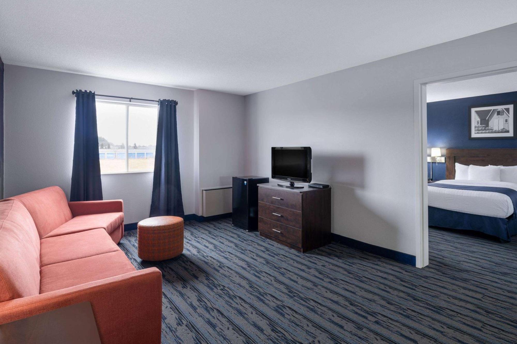 Travelodge Suites By Wyndham Saint John Exterior foto